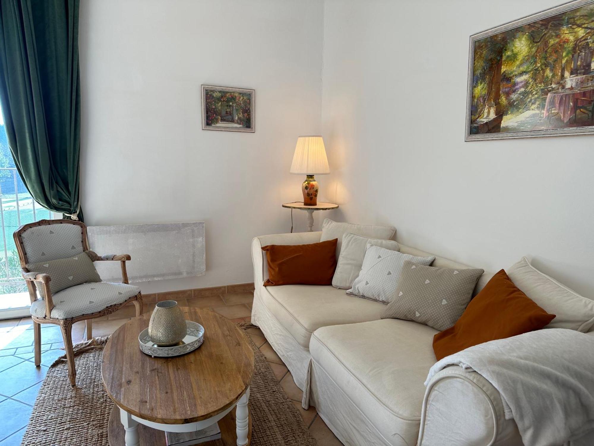 Mas De La Sacristiere Apartment *